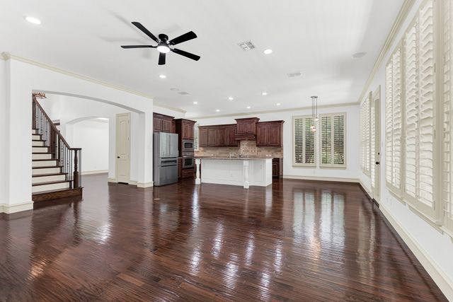 4604 GOLDEN MEW Drive, Carrollton, TX 75010