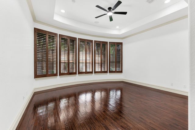 4604 GOLDEN MEW Drive, Carrollton, TX 75010