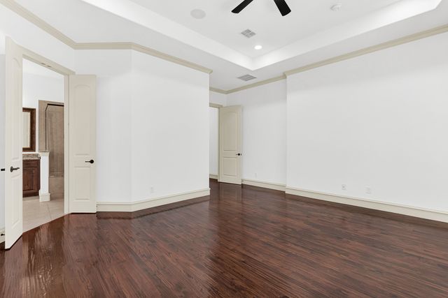 4604 GOLDEN MEW Drive, Carrollton, TX 75010