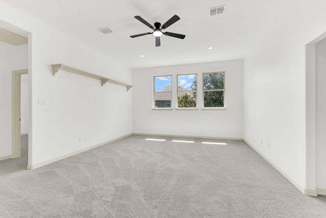 4604 GOLDEN MEW Drive, Carrollton, TX 75010