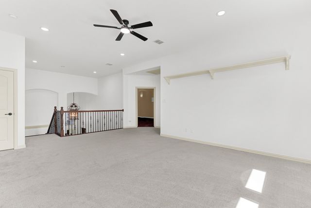 4604 GOLDEN MEW Drive, Carrollton, TX 75010
