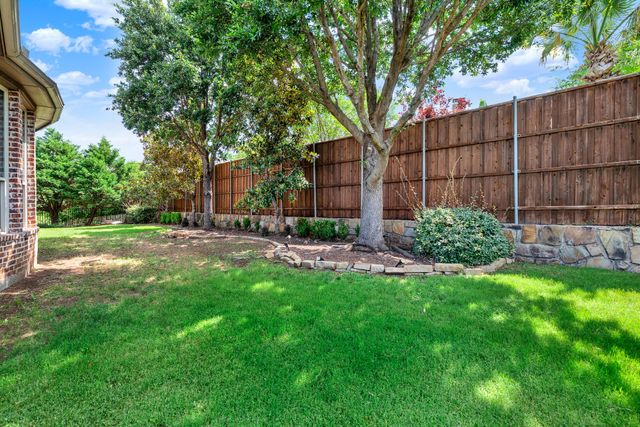4604 GOLDEN MEW Drive, Carrollton, TX 75010
