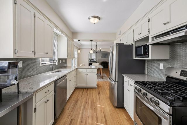 3925 France Avenue S, Minneapolis, MN 55416