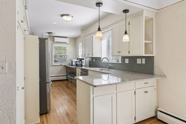 3925 France Avenue S, Minneapolis, MN 55416