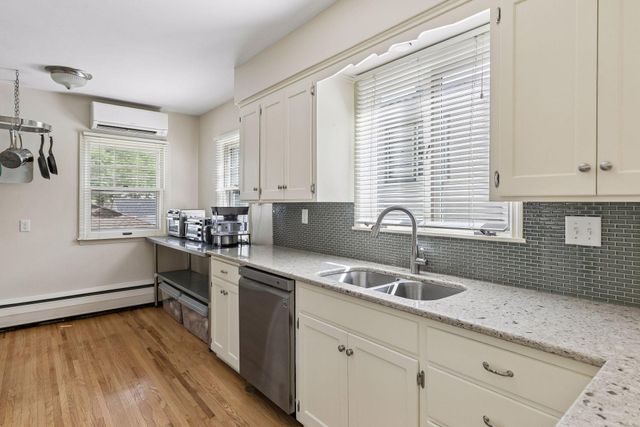 3925 France Avenue S, Minneapolis, MN 55416