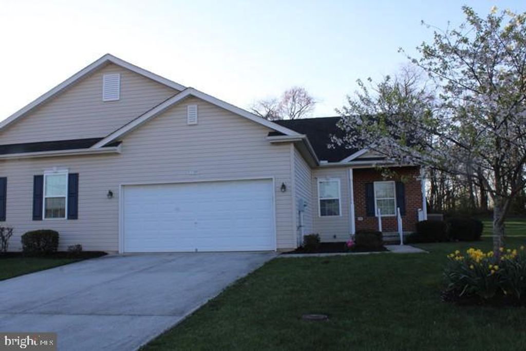 3309 PORTRAIT WAY, Chambersburg, PA 17202