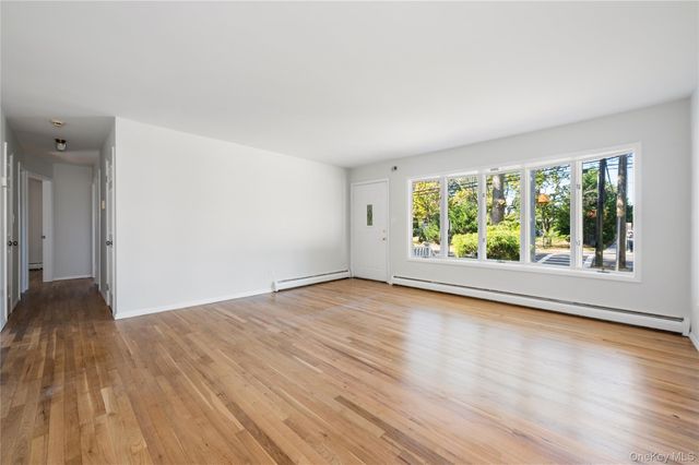 1139 Waverly Avenue, Farmingville, NY 11738