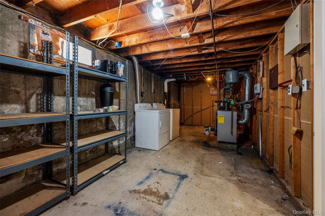 1139 Waverly Avenue, Farmingville, NY 11738