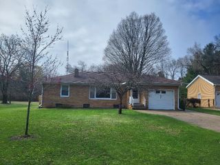 5867 Dowling Street, Montague Twp, MI 49437