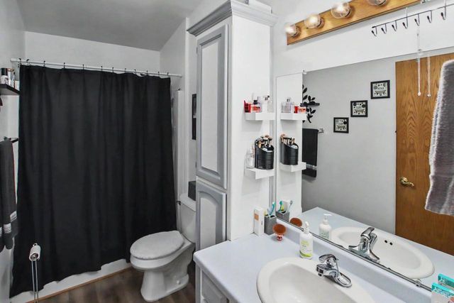 2941 POPPLEWOOD COURT, Suamico, WI 51473
