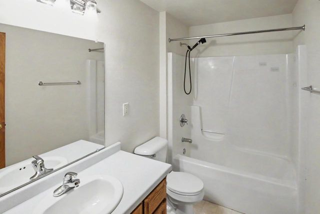 2941 POPPLEWOOD COURT, Suamico, WI 51473