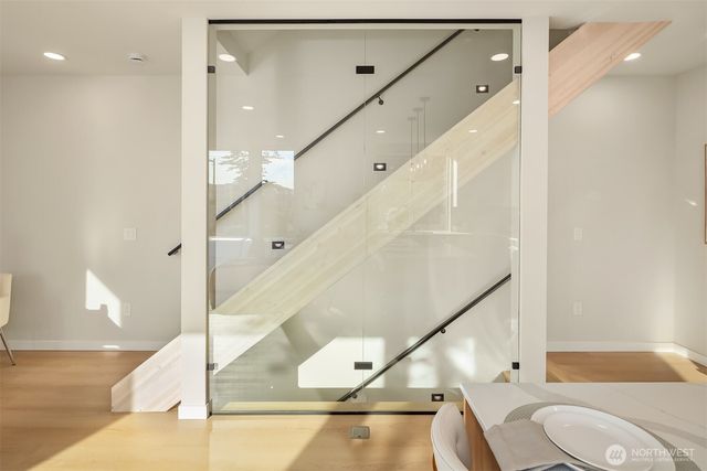 5718 14th Avenue NW, Seattle, WA 98107