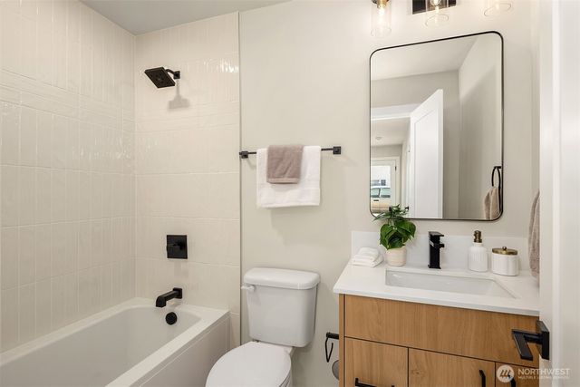 5718 14th Avenue NW, Seattle, WA 98107