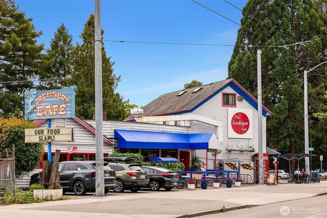 5718 14th Avenue NW, Seattle, WA 98107