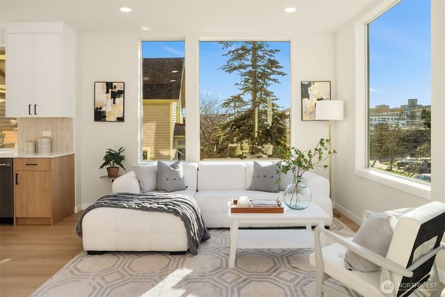 5718 14th Avenue NW, Seattle, WA 98107