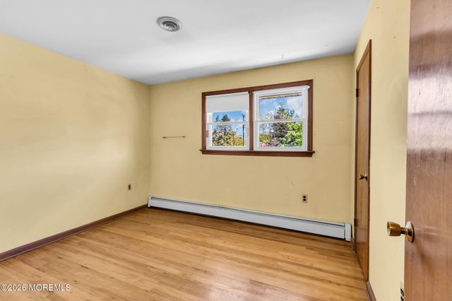 42 Sugar Maple Lane, Tinton Falls, NJ 07724