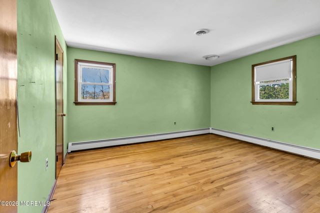 42 Sugar Maple Lane, Tinton Falls, NJ 07724