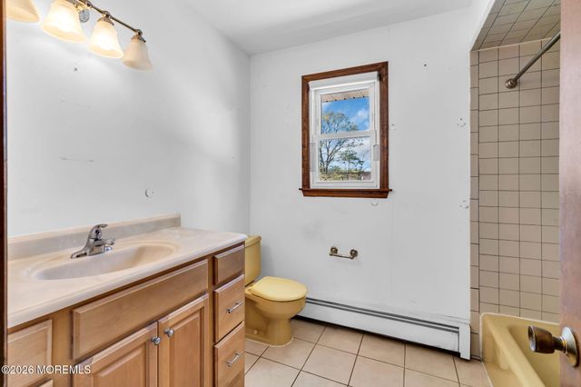 42 Sugar Maple Lane, Tinton Falls, NJ 07724