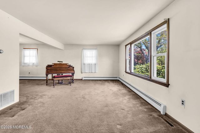 42 Sugar Maple Lane, Tinton Falls, NJ 07724