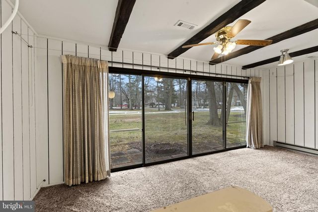 16 E BLUEBELL LN, Mount Laurel, NJ 08054