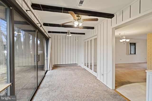 16 E BLUEBELL LN, Mount Laurel, NJ 08054