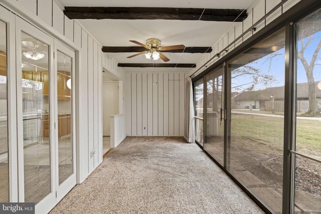 16 E BLUEBELL LN, Mount Laurel, NJ 08054