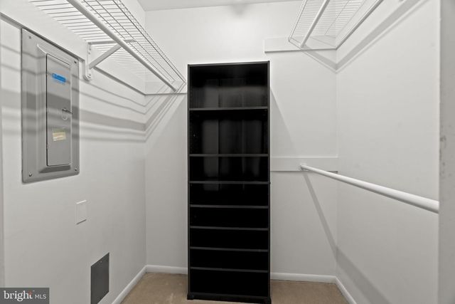 16 E BLUEBELL LN, Mount Laurel, NJ 08054