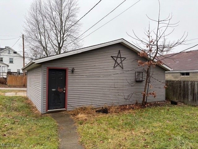 345 Wabash Avenue S, Brewster, OH 44613