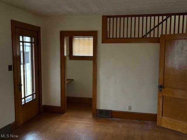 345 Wabash Avenue S, Brewster, OH 44613