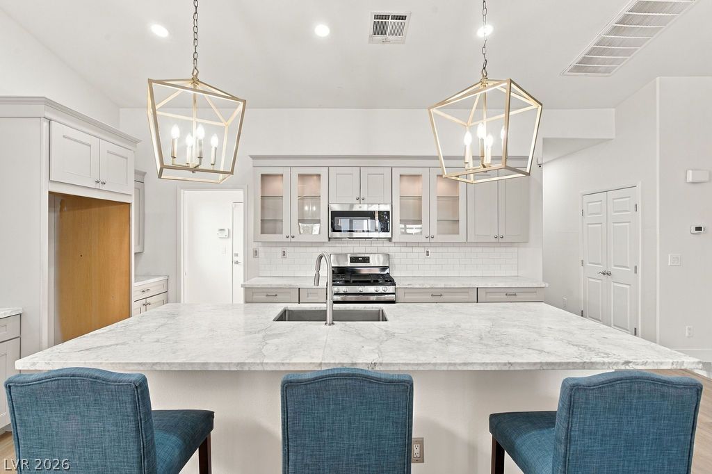 9174 Weeping Hollow Avenue, Las Vegas, NV 89178 — exterior