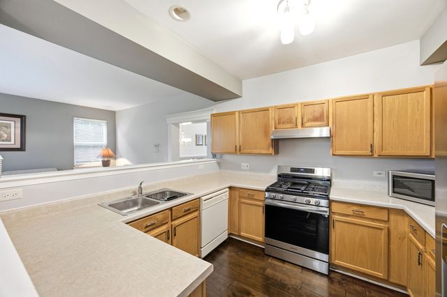 1896 Sedgegrass Trail, Aurora, IL 60504