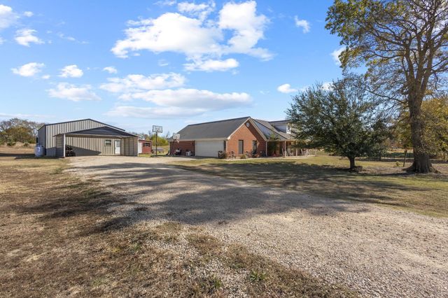 4577 Farm Road 1497, Paris, TX 75462
