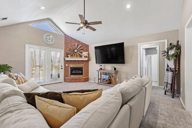 4577 Farm Road 1497, Paris, TX 75462