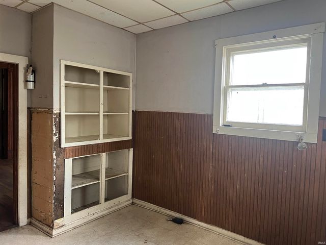 925 W Powers Street, Muncie, IN 47303