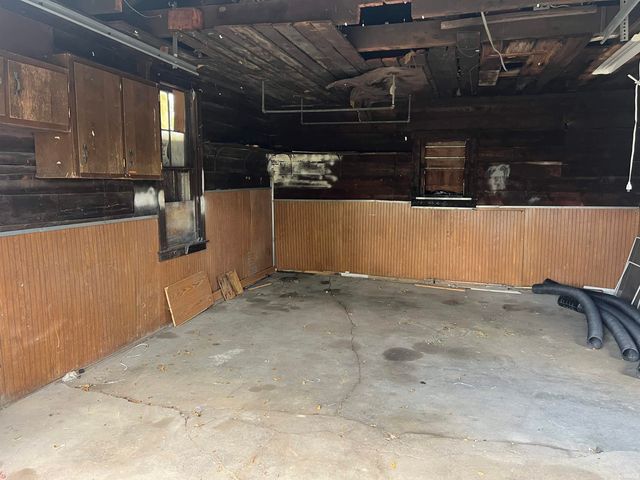 925 W Powers Street, Muncie, IN 47303