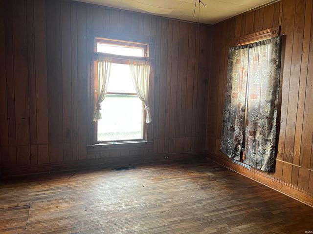 925 W Powers Street, Muncie, IN 47303