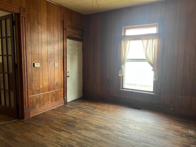 925 W Powers Street, Muncie, IN 47303