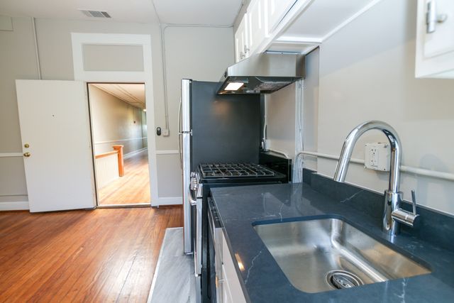1108 S Akard Street 3, Dallas, TX 75215