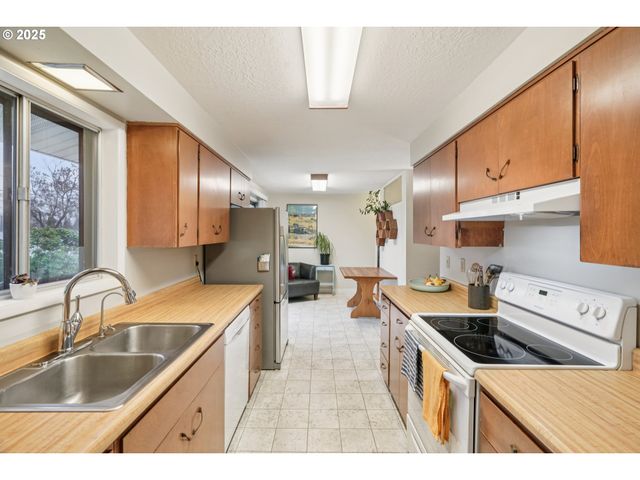 3915 N KISKA St, Portland, OR 97217