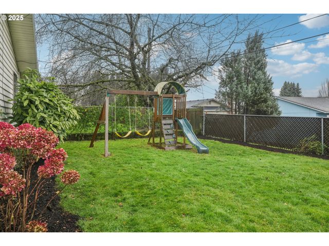 3915 N KISKA St, Portland, OR 97217