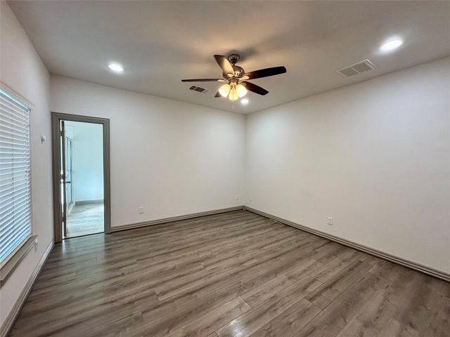 8918 Southview Street A, Houston, TX 77051