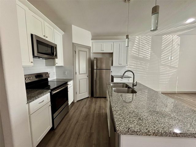 8918 Southview Street A, Houston, TX 77051