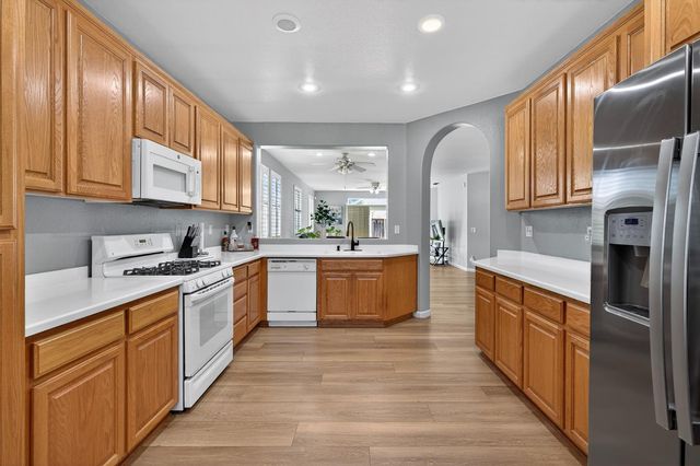 10340 Pebble Run Ln, Stockton, CA 95209