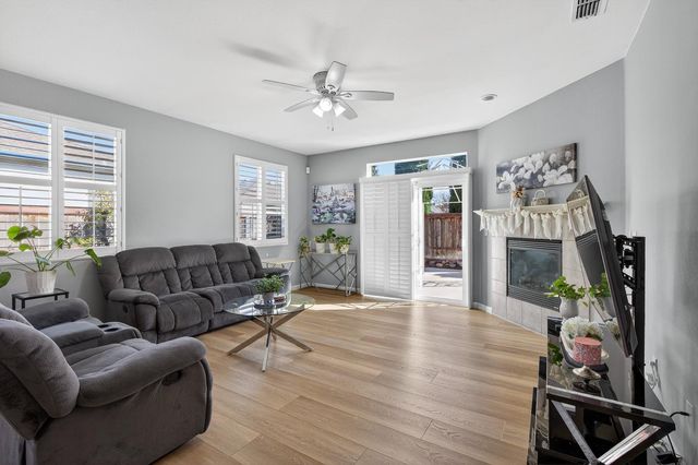 10340 Pebble Run Ln, Stockton, CA 95209