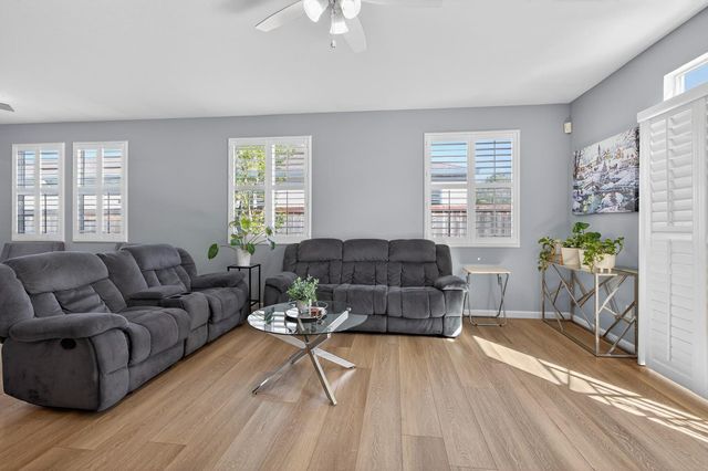 10340 Pebble Run Ln, Stockton, CA 95209