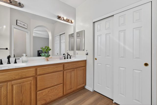 10340 Pebble Run Ln, Stockton, CA 95209