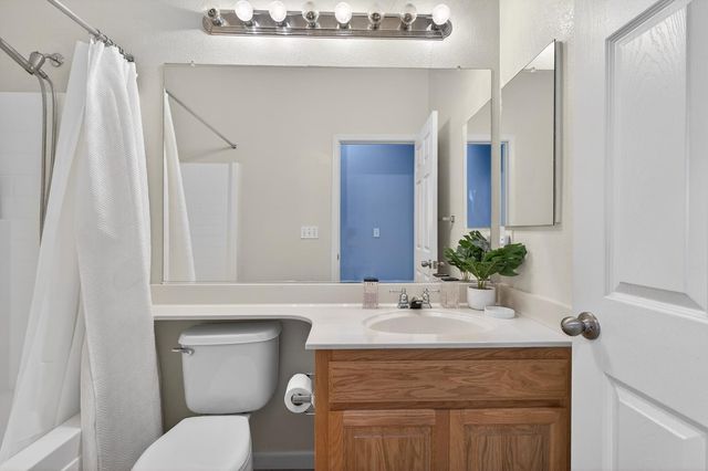 10340 Pebble Run Ln, Stockton, CA 95209