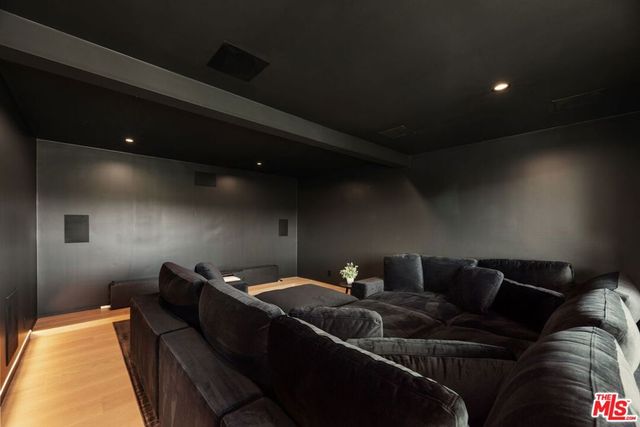 2422 Apollo Drive, Los Angeles, CA 90046