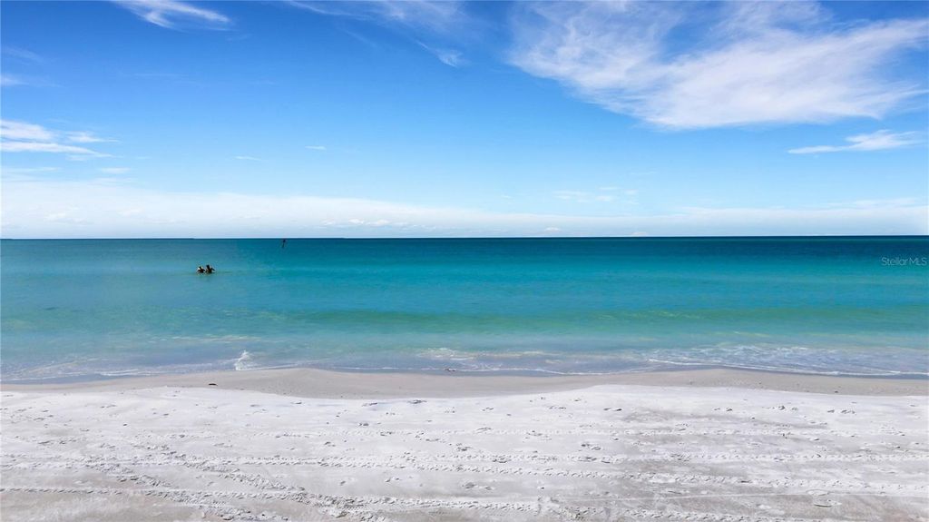 Image 4 of property listing at 62 SANDY HOOK ROAD S, Sarasota, FL 34242