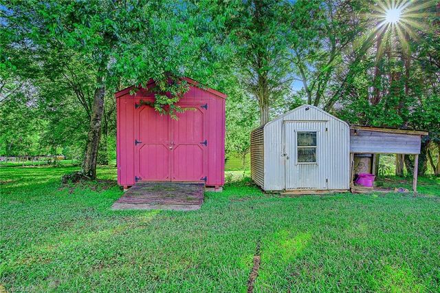 425 Knotty Pine Circle, Salisbury, NC 28146